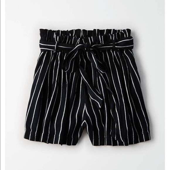 American Eagle Outfitters Pants - American Eagle paper bag shorts